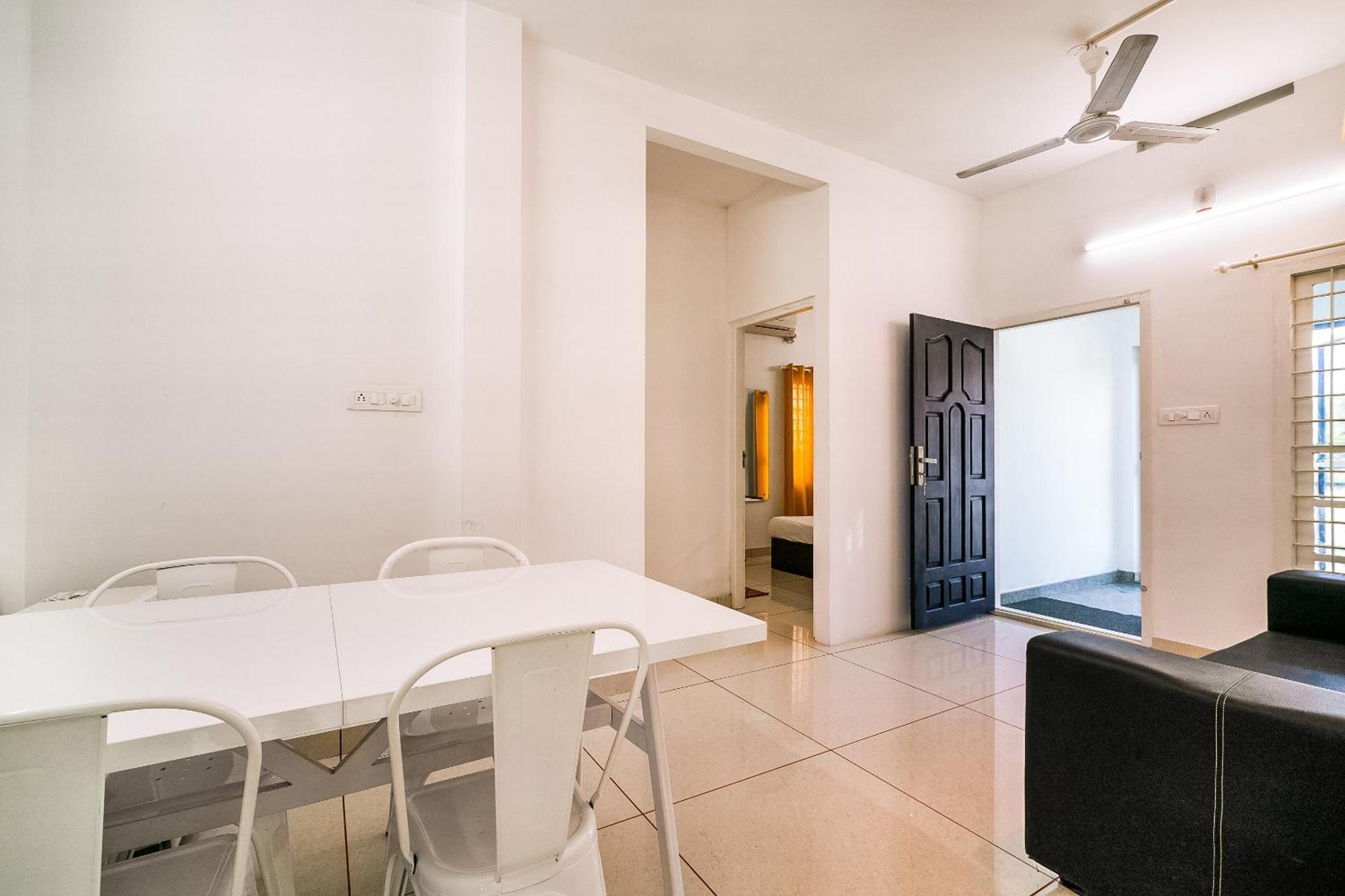 Hotel O Thykoodam Apartments Kochi ภายนอก รูปภาพ