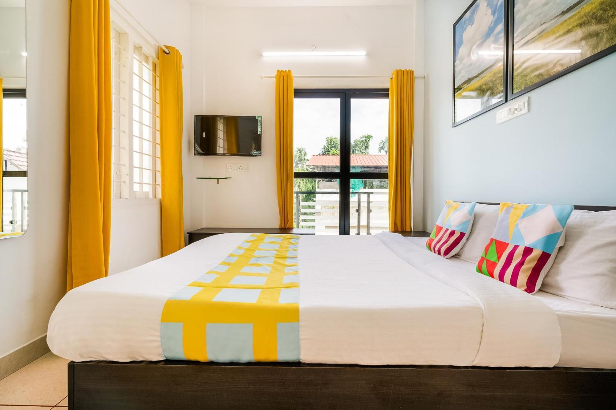 Hotel O Thykoodam Apartments Kochi ภายนอก รูปภาพ